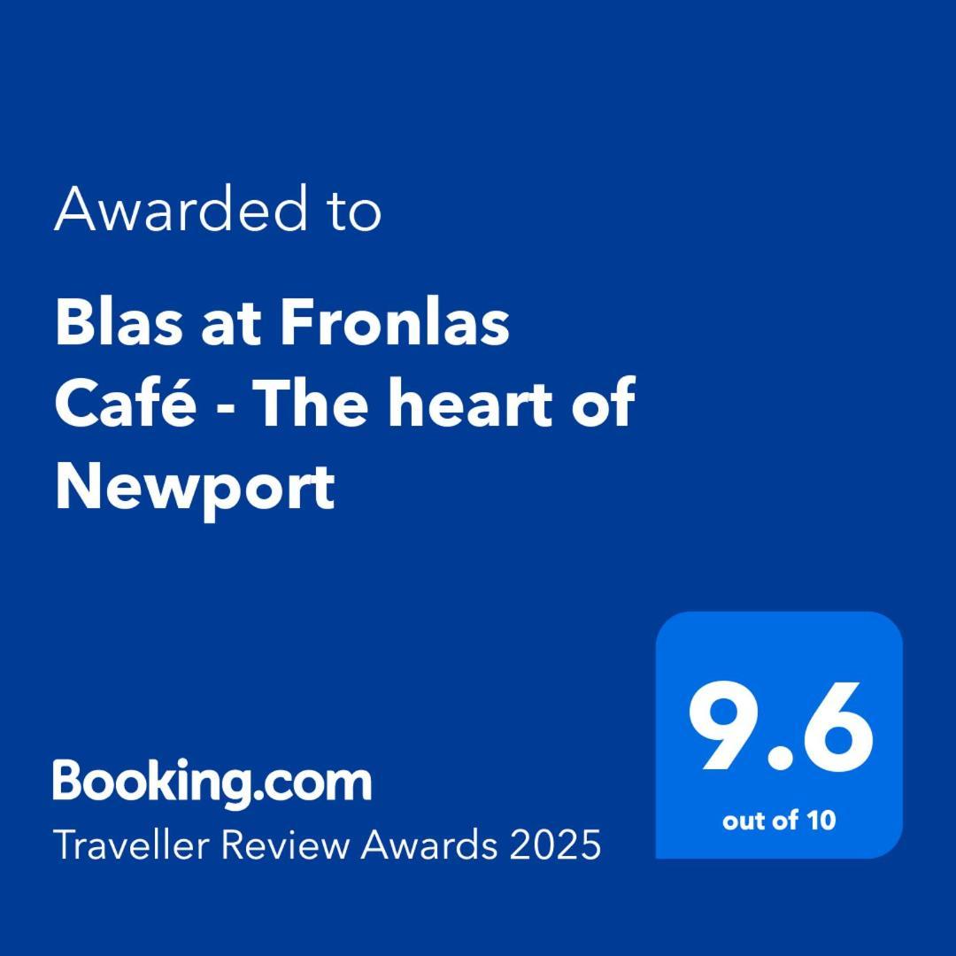 Blas At Fronlas Cafe - The Heart Of Newport Newport  Kültér fotó